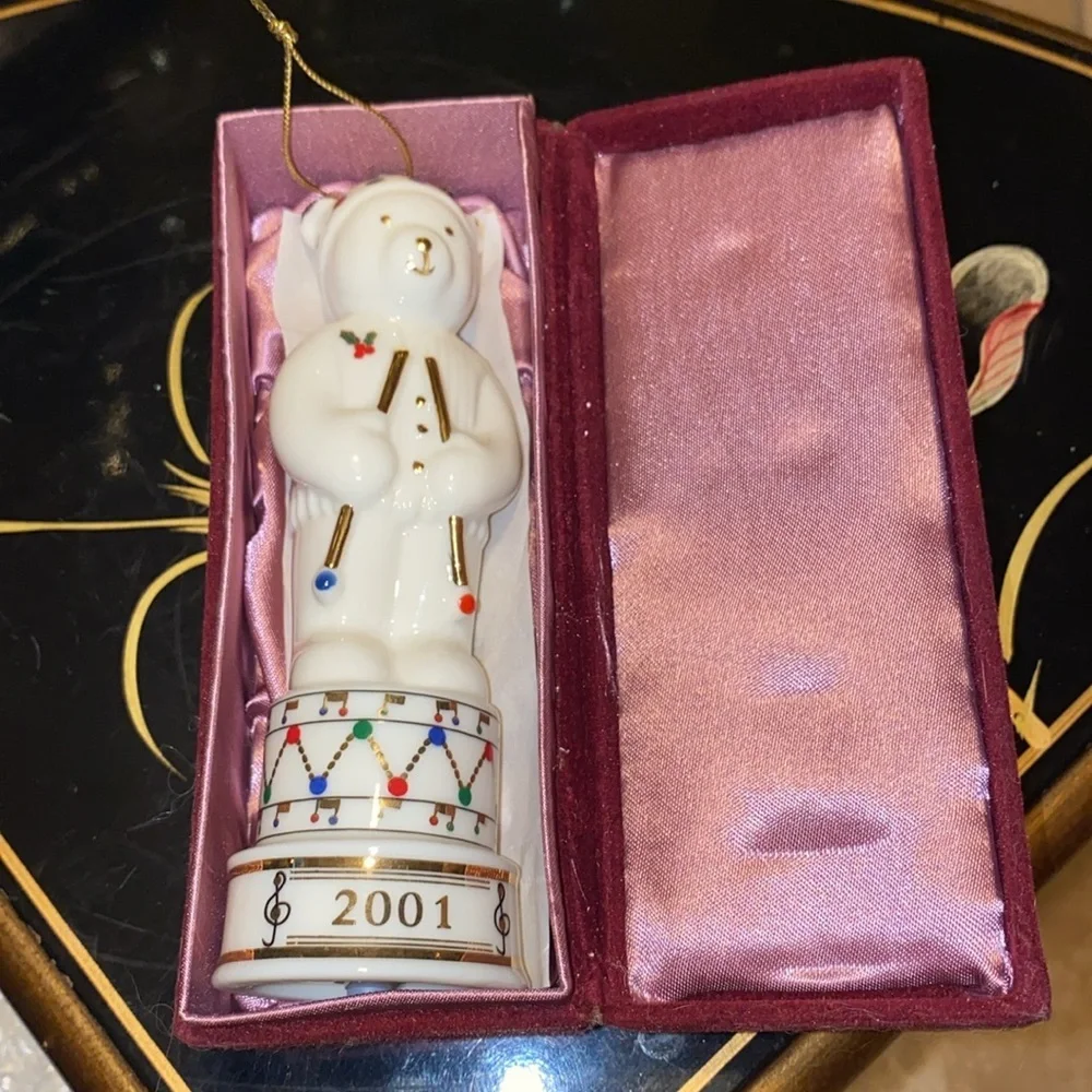 Gottschalks BX46 Drummer Boy 2001 Teddy Bear Porcelain Christmas Ornament w/box